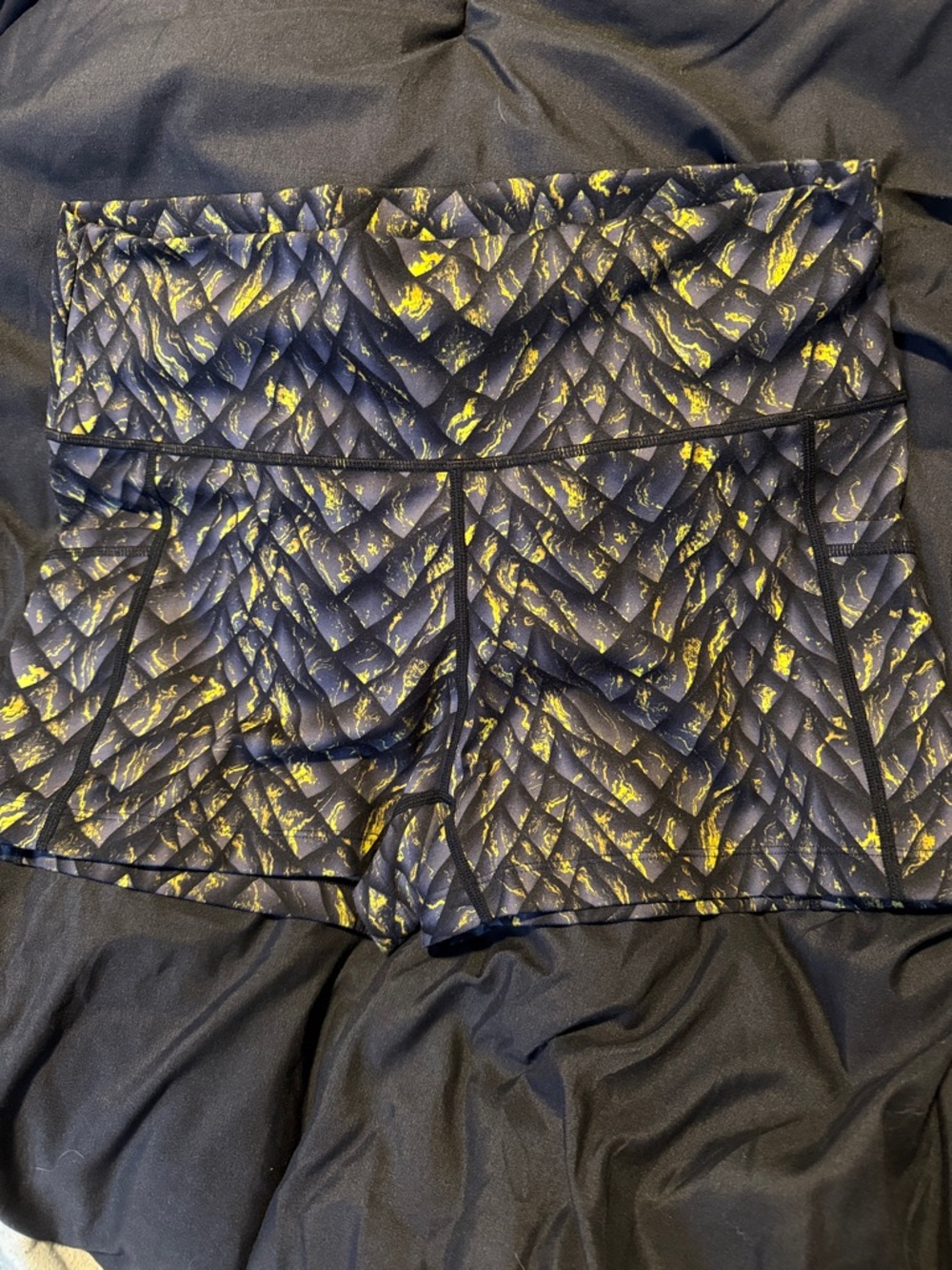 Constantly Varied Gear Black and Yellow Dragon Scale Waistband